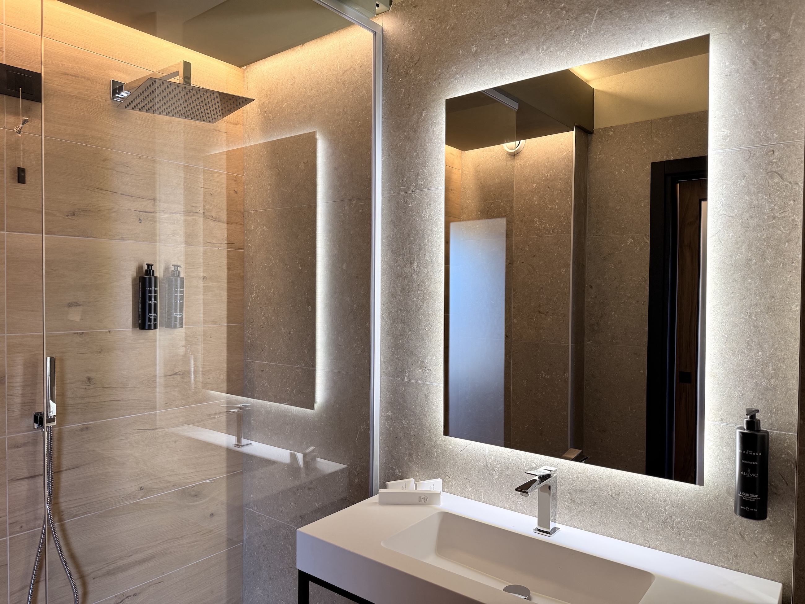 Hotel Alevic Sirmione centro vicino terme